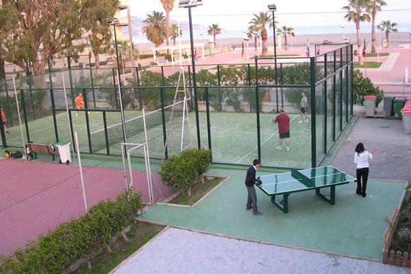 campings/espana/andalucia/granada/costa-tropical/PlayadePoniente/playa-de-poniente-6.jpg