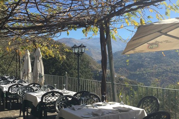 /campings/espana/andalucia/granada/granada/LasLomas/restautrante.jpg