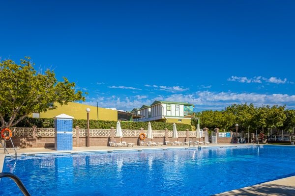 campings/espana/andalucia/malaga/costa-del-sol/ElPino/piscin-01.jpg