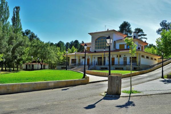 campings/espana/castilla-la-mancha/cuenca/Caravaningcuenca/cuenca-1.jpg