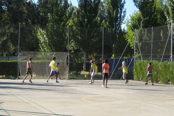 /campings/espana/castilla-y-leon/valladolid/ElAstral/8461bdf8bfe1256e20cfe6e6415b75d4.jpg
