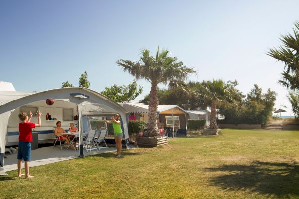campings/espana/catalunya-cataluna/girona/costa-brava-norte/LaBallenaAlegre/parcelas7.jpg