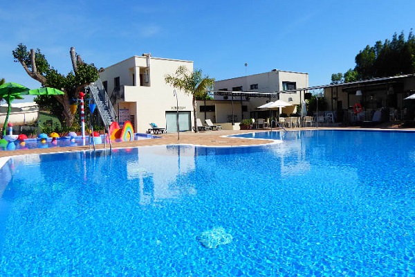 Riu, Sant Pere Pescador (Girona)