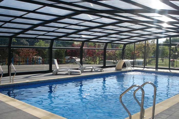 /campings/espana/principado-de-asturias/asturias/costa-verde-este/Ribadesella/piscina-climatizada-10.jpg