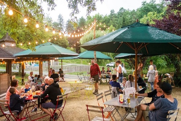 campings/francia/aquitania/dordona-perigord/HuttopiaSarlat/camping-sarlat-les-perieres-1546597703.jpg