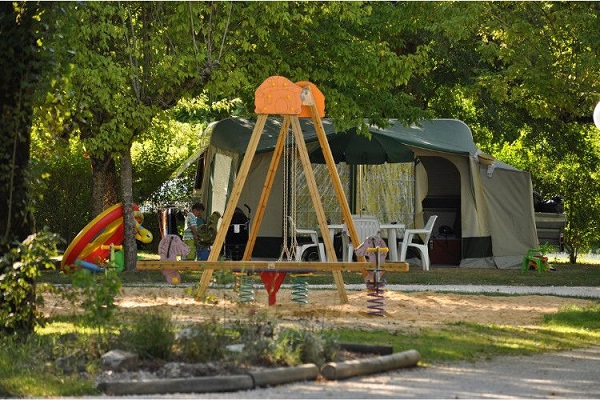 /campings/francia/aquitania/dordona-perigord/LaCigaline/camping-la-cigaline-1484646191-xl.jpg