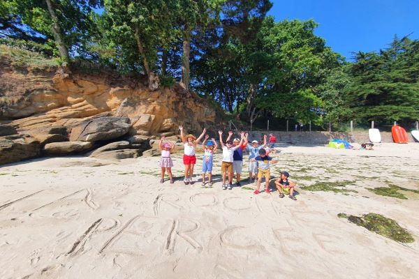 /campings/francia/bretana/finistere/LaRochePerce/221837733-209627851168920-6169803529412221668-n-1.jpg