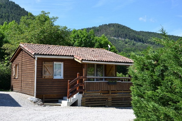 /campings/francia/languedoc-rosellon/aude/LaMareauxFees/ch-4-6-pers-1-fac-ade-ext.jpg