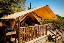 Tiendas Lodge