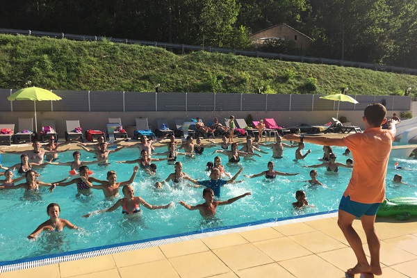 /campings/francia/midi-pirineos/aveyron/LesPrades/camping-prades-aquagym-aquafit.jpg