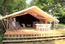 Tiendas Lodge