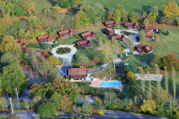 /campings/francia/midi-pirineos/lot/LesChaletsdeThegra/aerea.png
