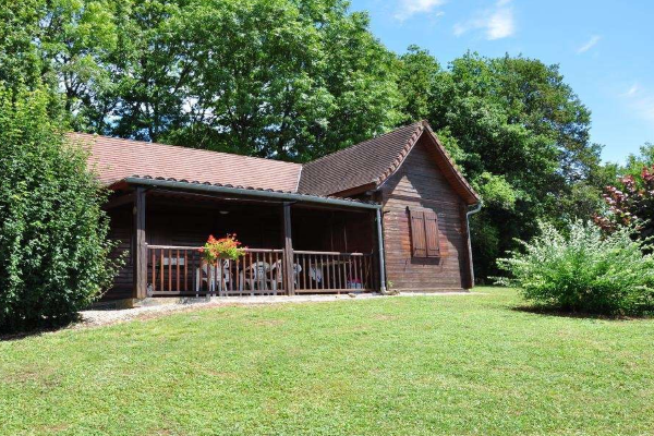 /campings/francia/midi-pirineos/lot/LesChaletsdeThegra/chalets.png