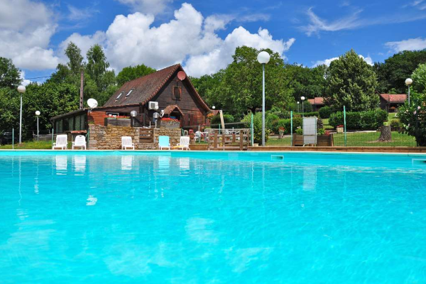 Les Chalets de Thegra, Thegra (Lot)