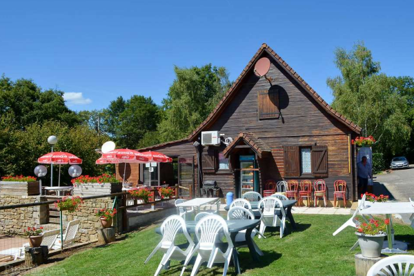 /campings/francia/midi-pirineos/lot/LesChaletsdeThegra/restaurant.png