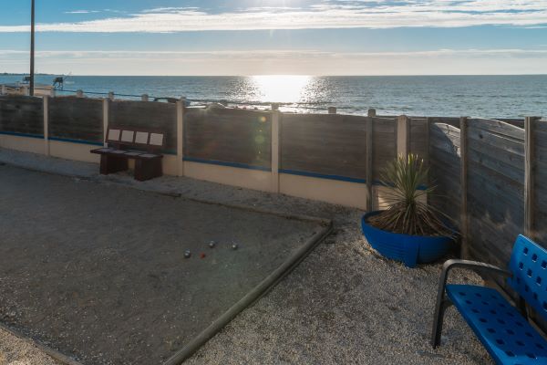 /campings/francia/paises-del-loira/loira-atlantico/BorddeMer/terrain-petanque.jpg