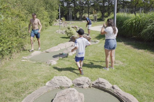 campings/francia/paises-del-loira/vandea/BelAir/minigolf.jpg