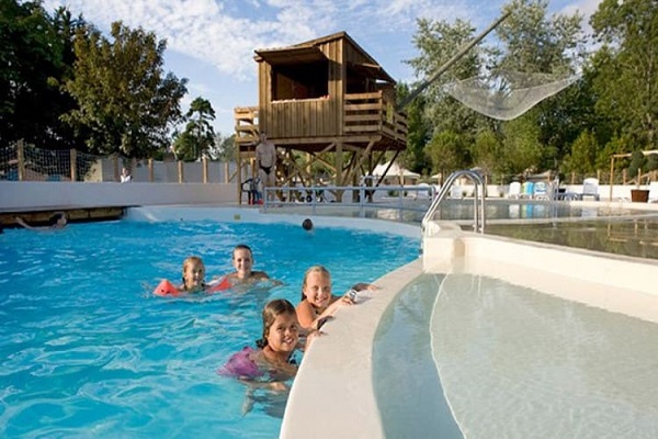 /campings/francia/poitou-charentes/charente-maritima/Clairefontaine/camping-clairefontaine-1501238474-xl.jpg