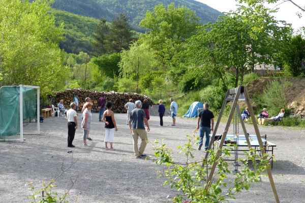 campings/francia/provenza-alpes-costa-azul/alpes-de-alta-provenza/LaRibiere/16-camping-la-ribiere-deux-etoiles.jpg