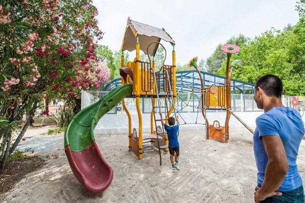 /campings/francia/provenza-alpes-costa-azul/alpes-maritimos/SaintLouis/camping-saint-louis-1575969282-xl.jpg