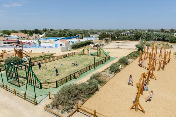 /campings/francia/provenza-alpes-costa-azul/bocas-del-rodano/LaBrise/les-enfants-illustration-bas.jpg