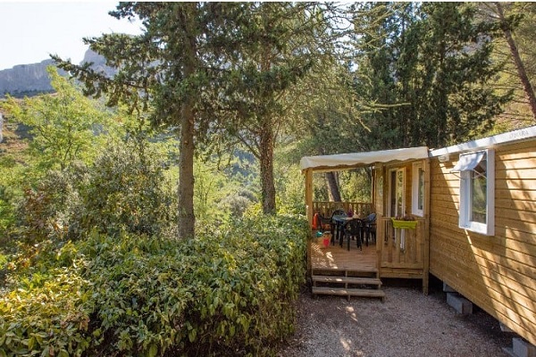 /campings/francia/provenza-alpes-costa-azul/bocas-del-rodano/Orgon/camping-vallee-heureuse-1574151154-xl.jpg