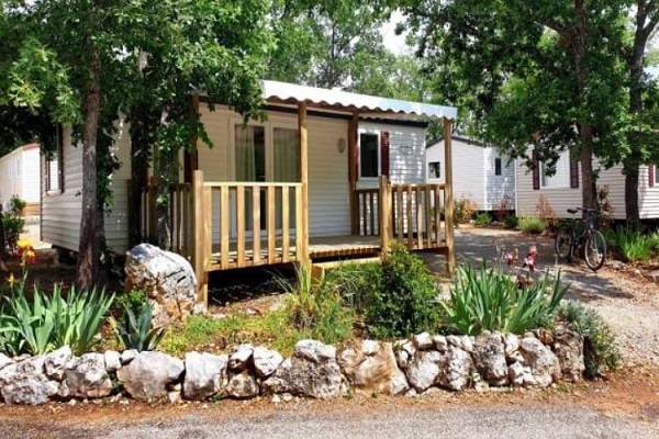 /campings/francia/provenza-alpes-costa-azul/var/RivesduLacdeSainteCroix/camping-rives-du-lac-de-sainte-croix-1574957669-xl.jpg