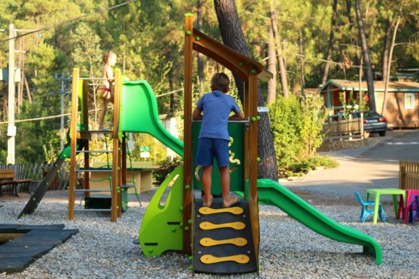 /campings/francia/rodano-alpes/ardeche/LeBoisSimonet/nos-jeux-80.jpg