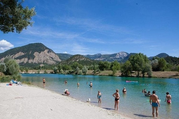 /campings/francia/rodano-alpes/drome/LeLacBleu/camping-lac-bleu-1483243618-xl.jpg