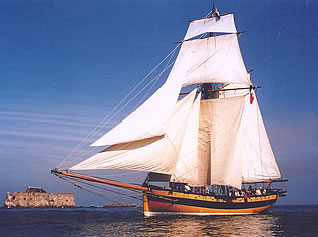 Navegar en un barco corsario