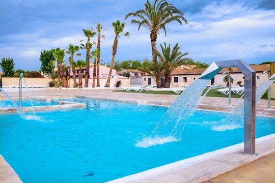 Domaine les Tamaris et les Portes du Soleil, Baños de Ebro (Herault)